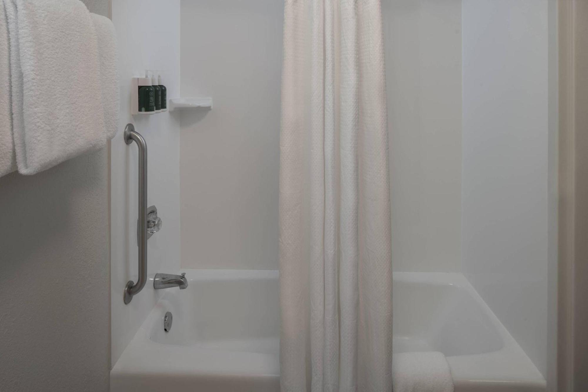 Courtyard By Marriott Jacksonville At The Mayo Clinic Campus/Beaches Eksteriør billede
